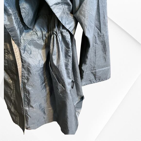 IZZI Activewear Wind Rain Jacket Women’s Size L Green Tan Drawstring Waist Zip - Picture 6 of 13